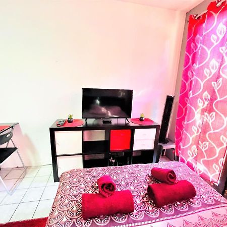 Le Red Escape A 15Min Du Centre Avec Parking Prive Gratuit Apartment Annecy Bagian luar foto