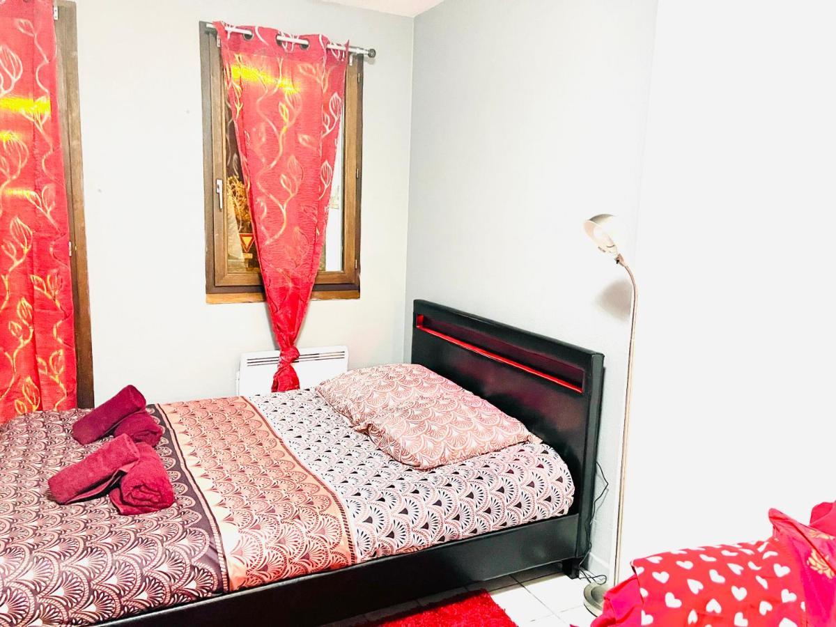 Le Red Escape A 15Min Du Centre Avec Parking Prive Gratuit Apartment Annecy Bagian luar foto