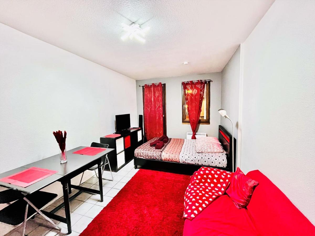 Le Red Escape A 15Min Du Centre Avec Parking Prive Gratuit Apartment Annecy Bagian luar foto